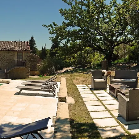 Guest house La Ferme Les Eybrachas Reauville